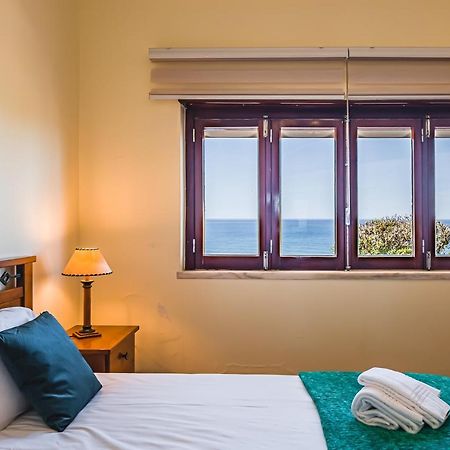 Casa A Beira Mar - Countryhouse With Ocean View São Pedro da Cadeira エクステリア 写真