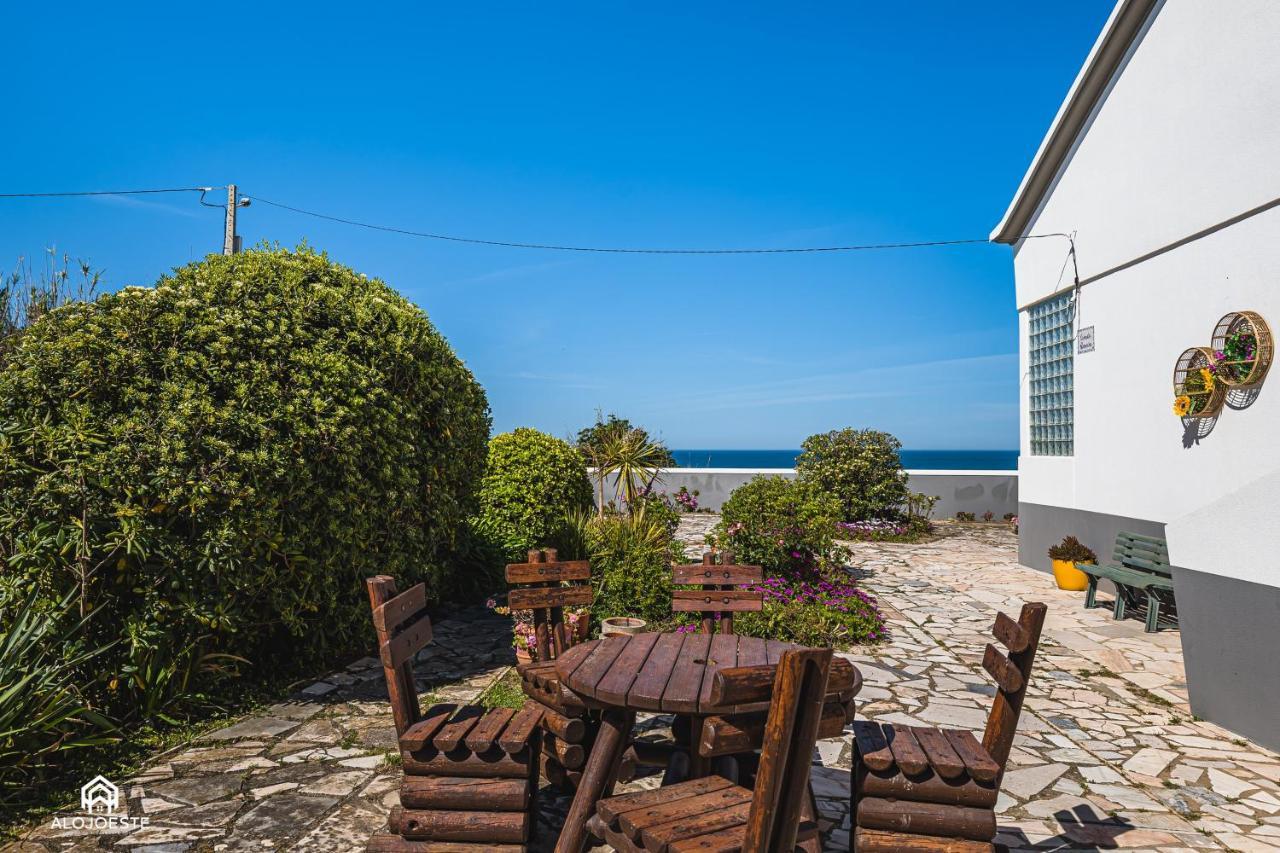 Casa A Beira Mar - Countryhouse With Ocean View São Pedro da Cadeira エクステリア 写真